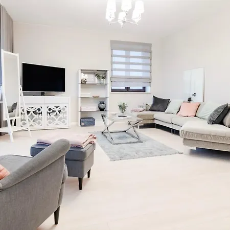 Apartment Nowe Centrum 2 *